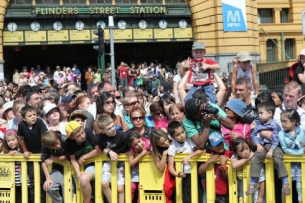 Úc muốn đưa người nhập cư ra khỏi thành phố lớn